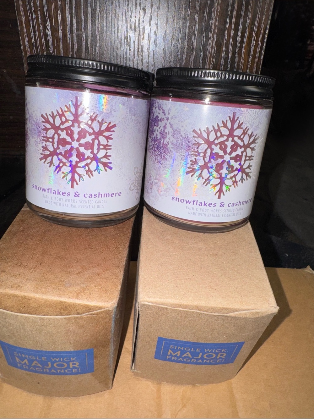 Bath & Body Works Snowflakes & Cashmere single-wick scented candles